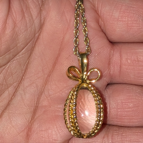 Joan Rivers Faberge Egg Bow Trim Pendant and necklace, pre owned - Picture 3 of 6